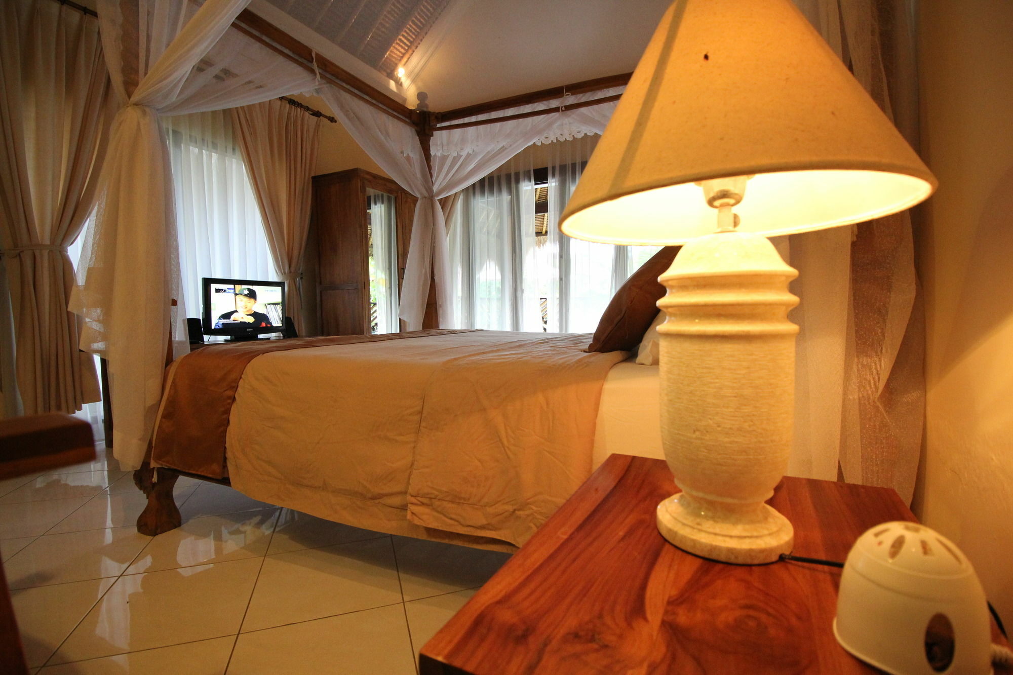 Mutiara Bali Hotel Candi Dasa  Exterior photo